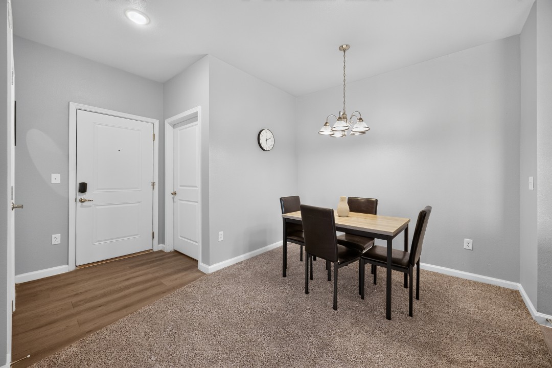 Whitewing Flats · Unit 3207 2/2