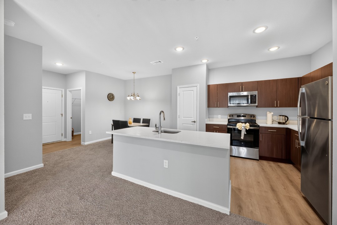 Whitewing Flats · Unit 3306 2/2