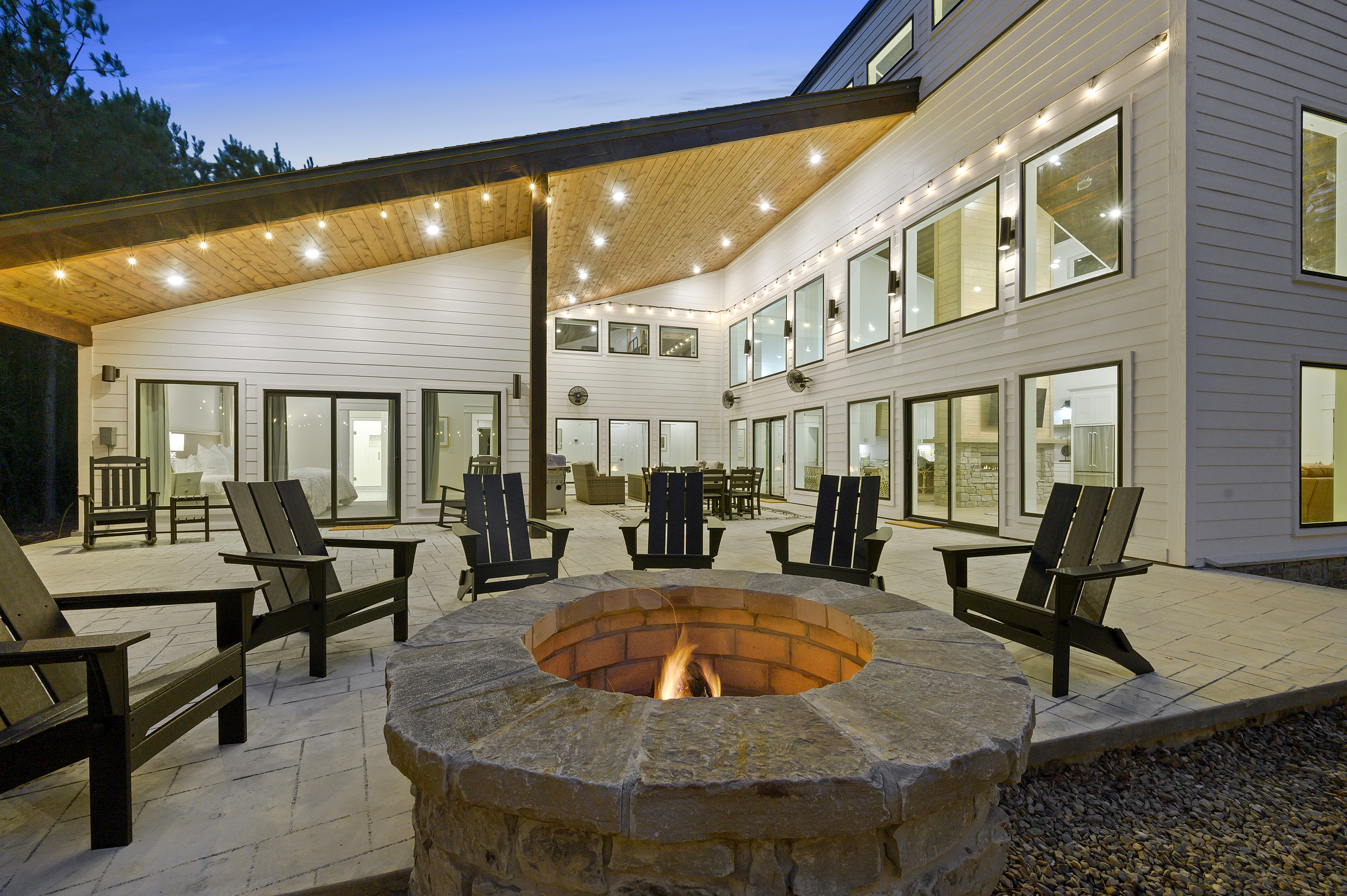 Sunshine Lodge