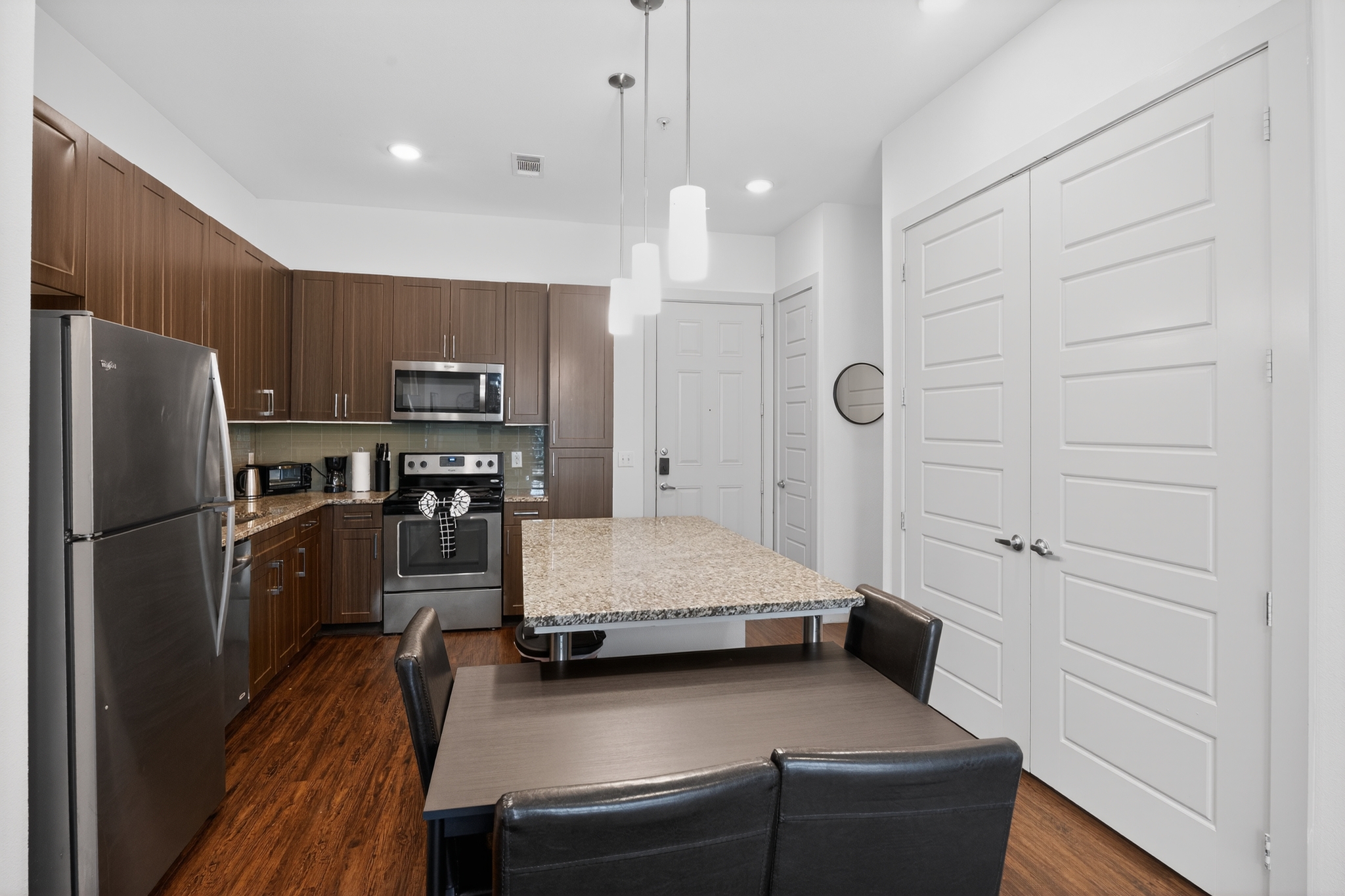 The Creekside at Vantage