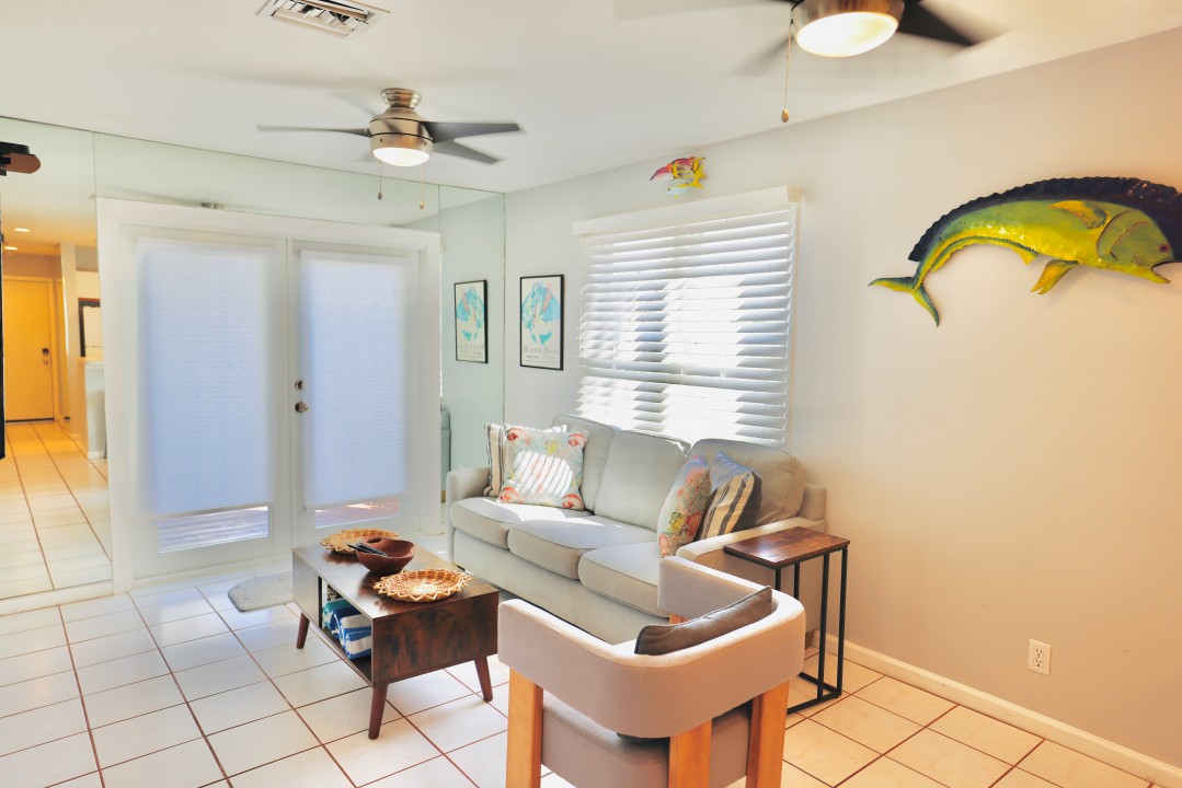 Shipyard 155 — Livingroom
