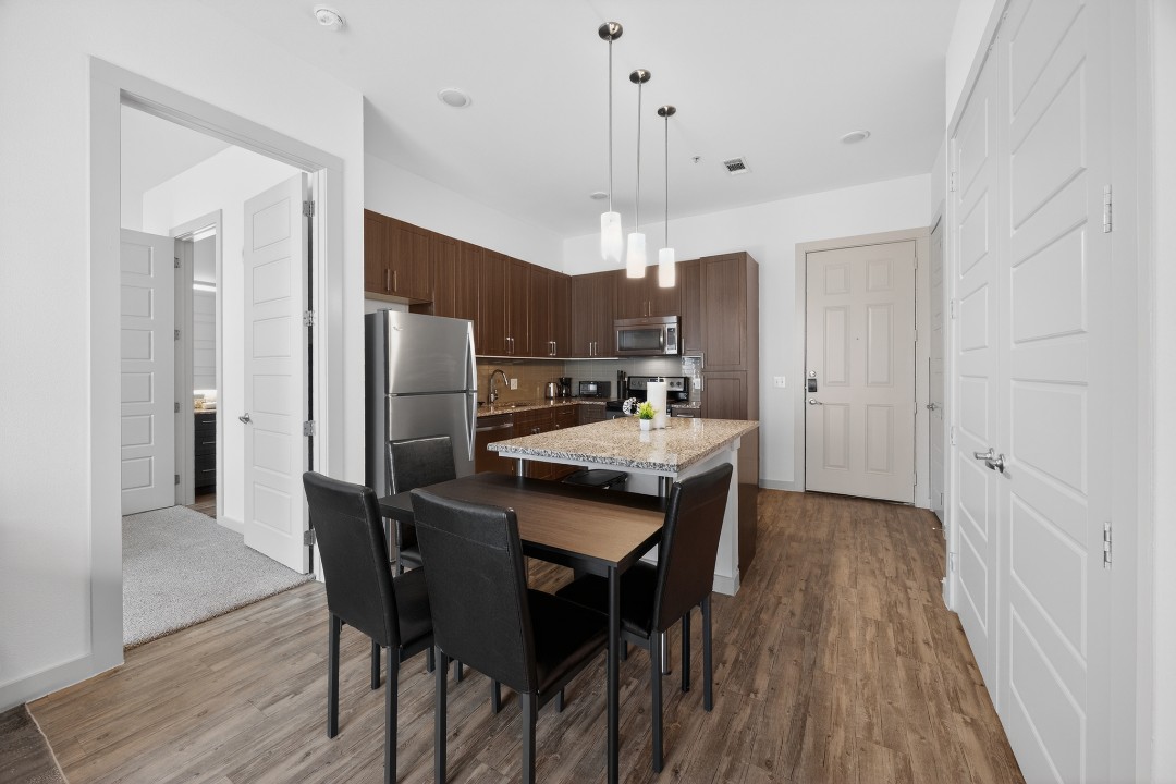 The Creekside at Vantage · Unit 3203 2/2