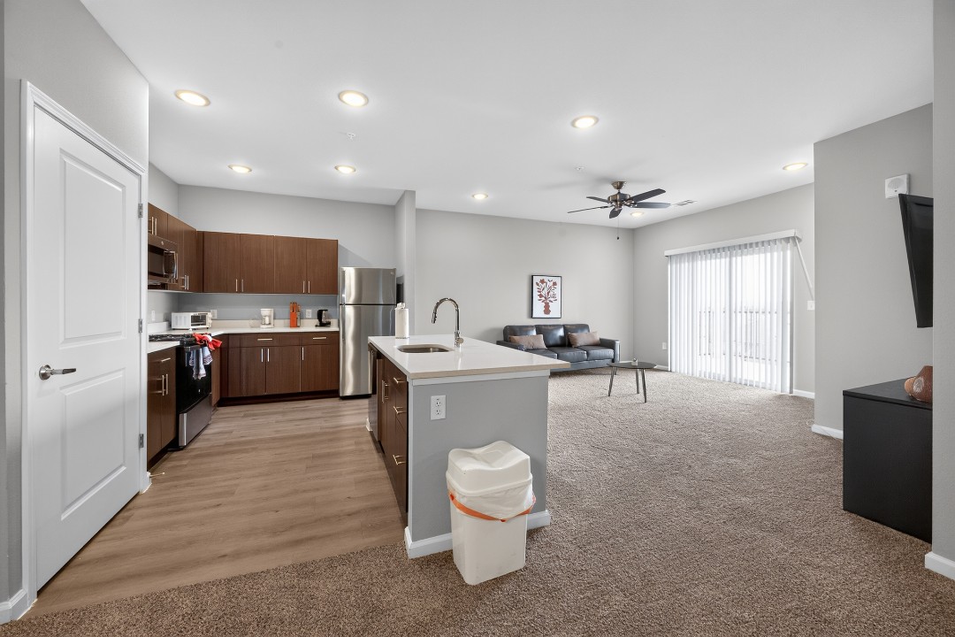 Whitewing Flats · Unit 1303 1/1