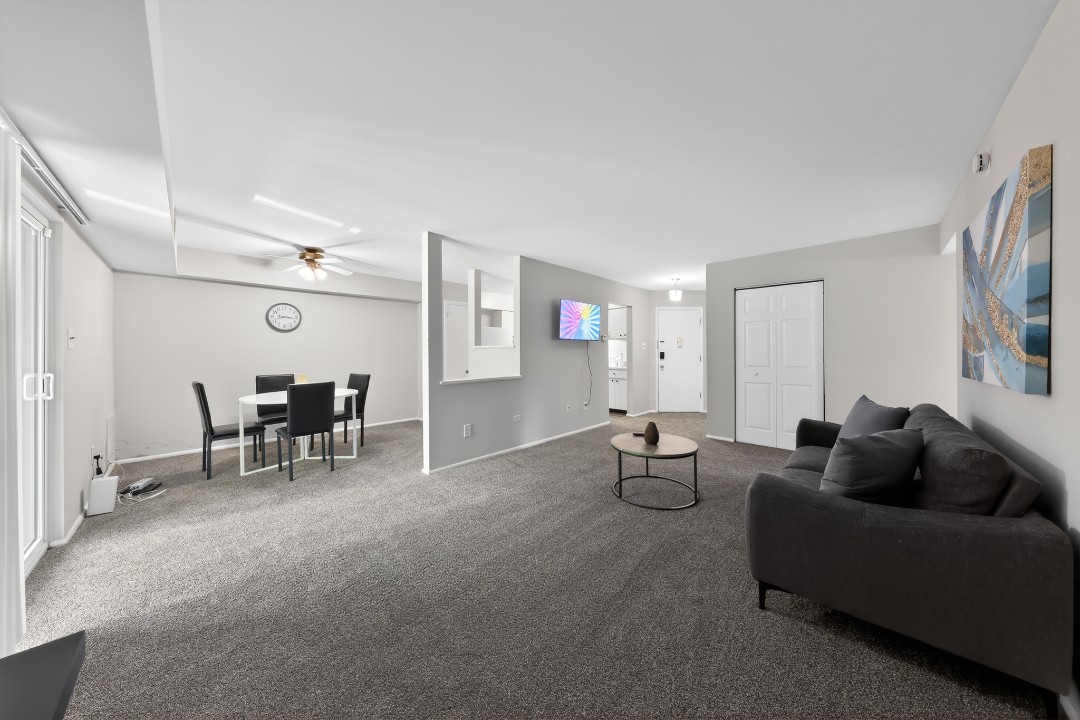 The Chateau 2bd/2bth · Unit unit 715