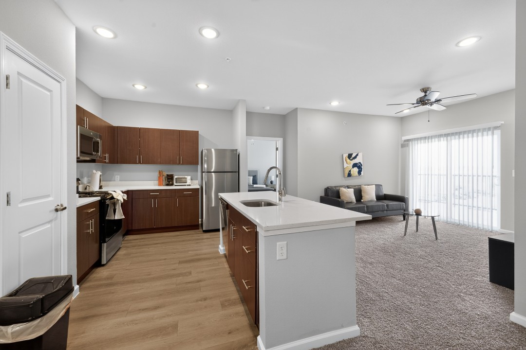 Whitewing Flats · Unit 3306 2/2