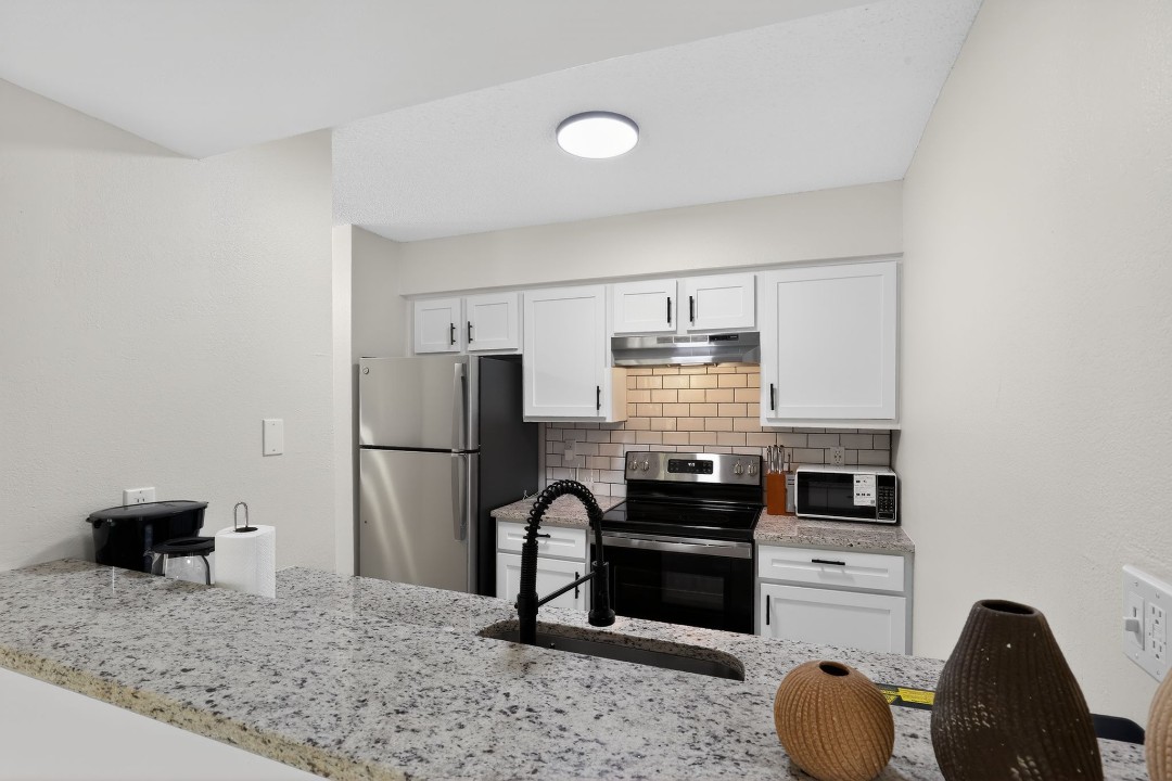 Rosehill Pointe · Unit 36 2/1