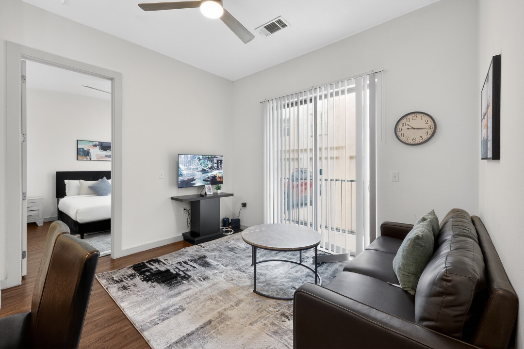 The Creekside at Vantage · Unit 3103 2/2