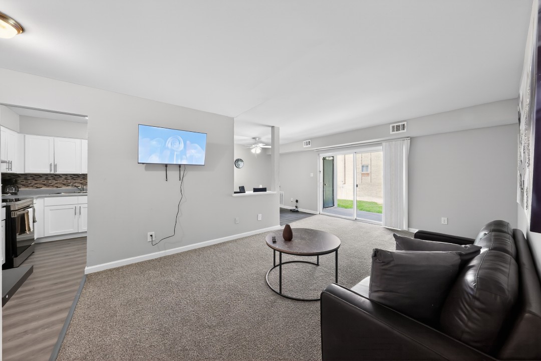 The Chateau 2bd/2bth · Unit unit 201