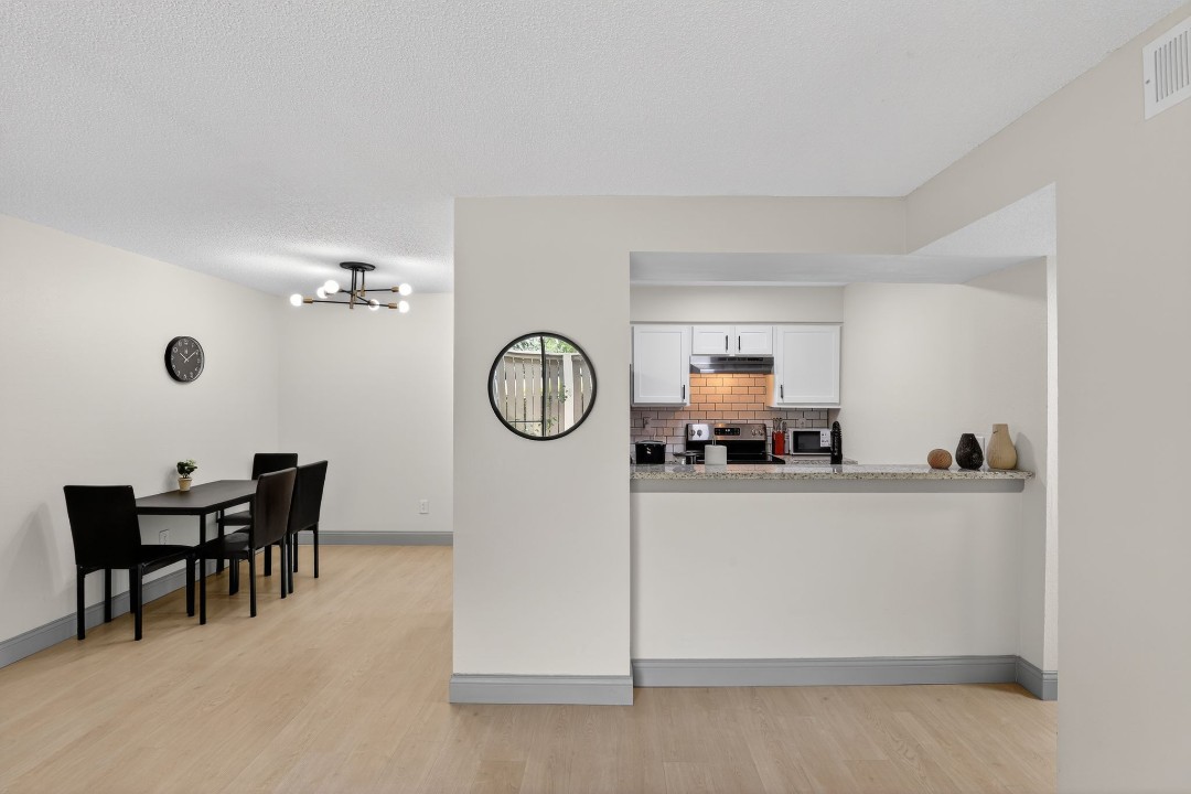 Rosehill Pointe · Unit 36 2/1