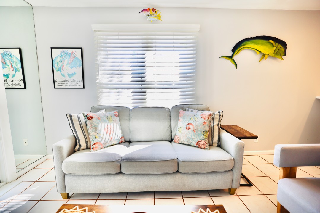 Shipyard 155 — Livingroom