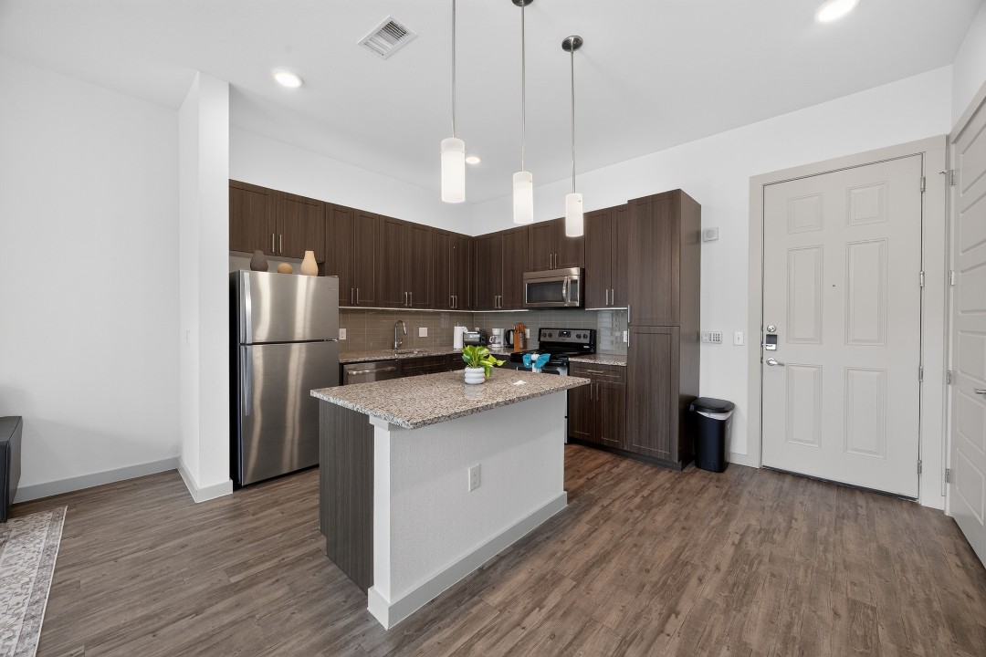The Creekside at Vantage · Unit 4209 1/1