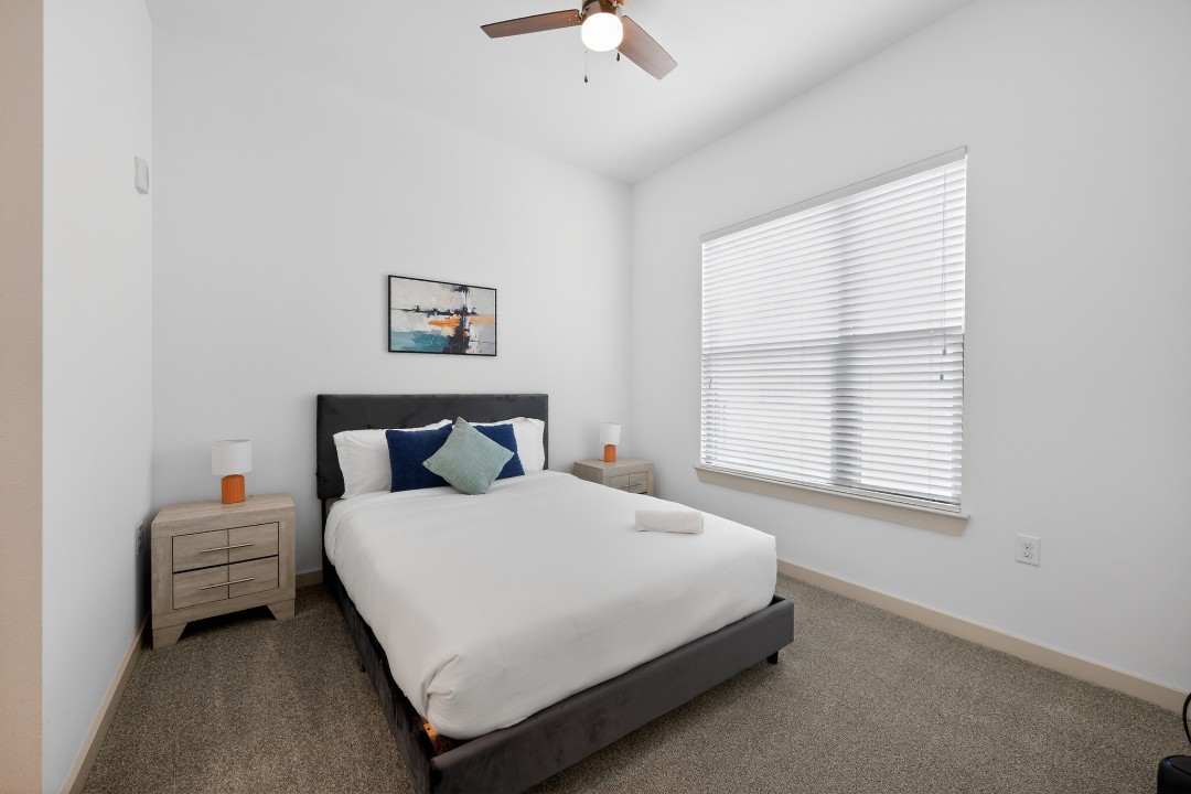 The Creekside at Vantage · Unit 3203 2/2