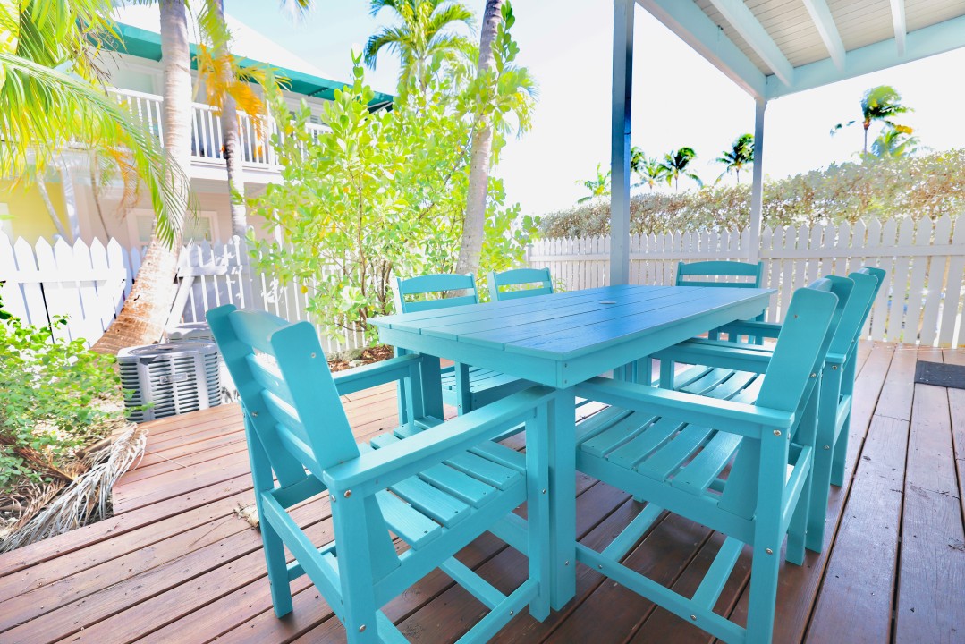 Shipyard 155 — Outdoor Dining