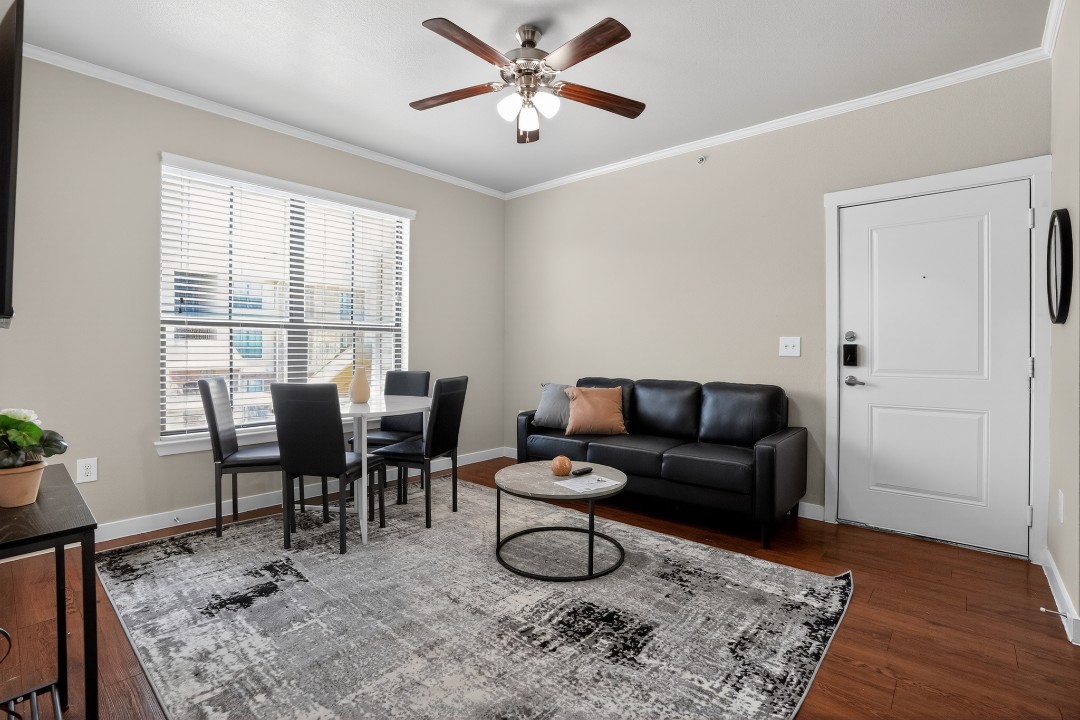 The Lodge at Guadalupe 1/1 · Unit 427