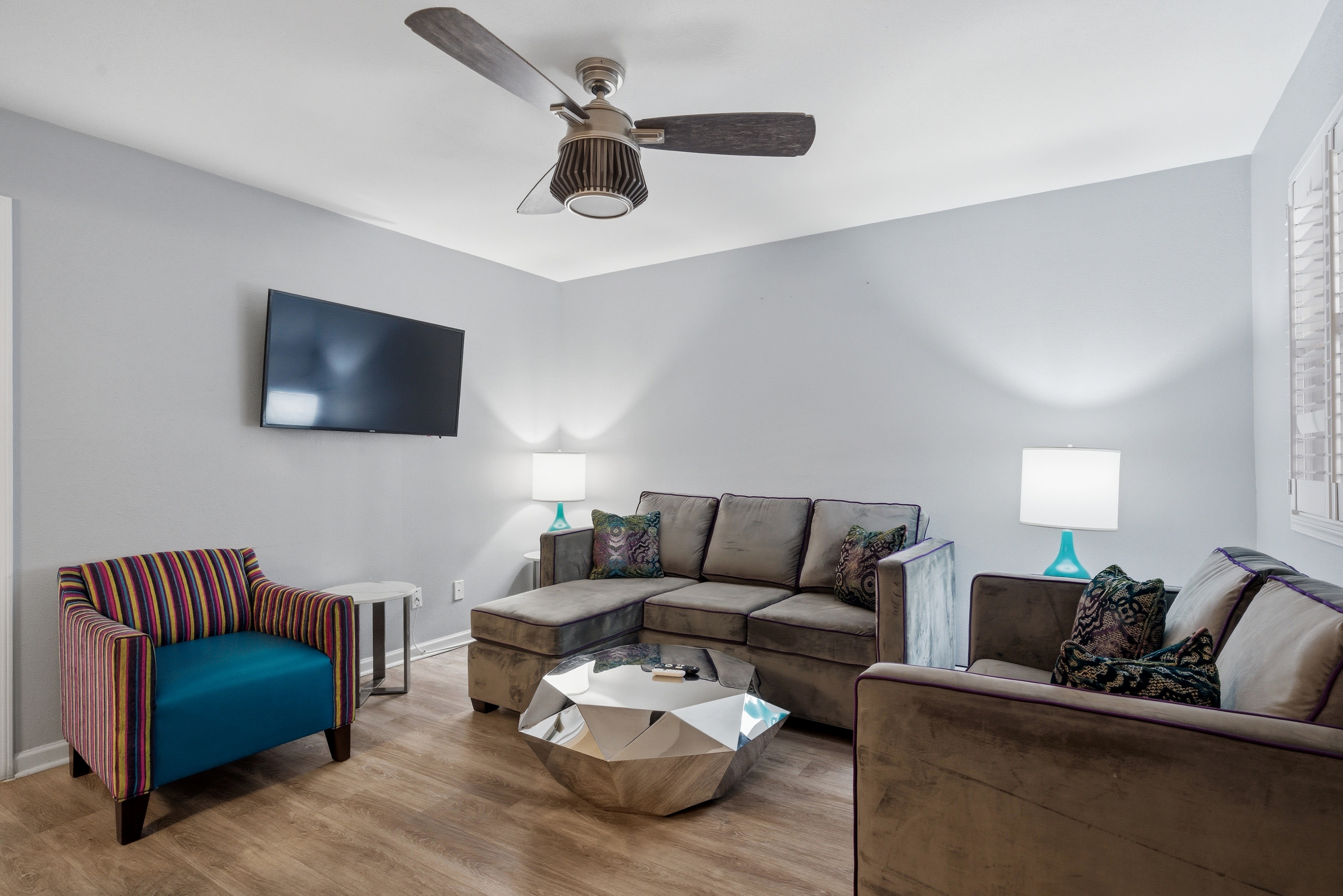 Bright living area with a welcoming feel