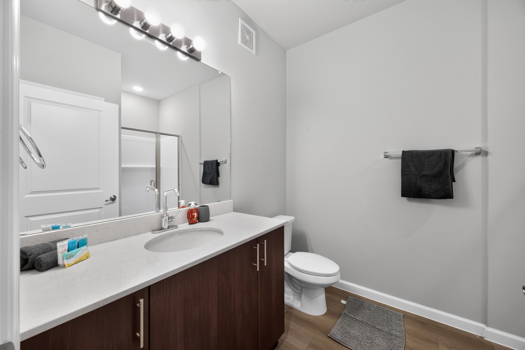 Whitewing Flats · Unit 3306 2/2