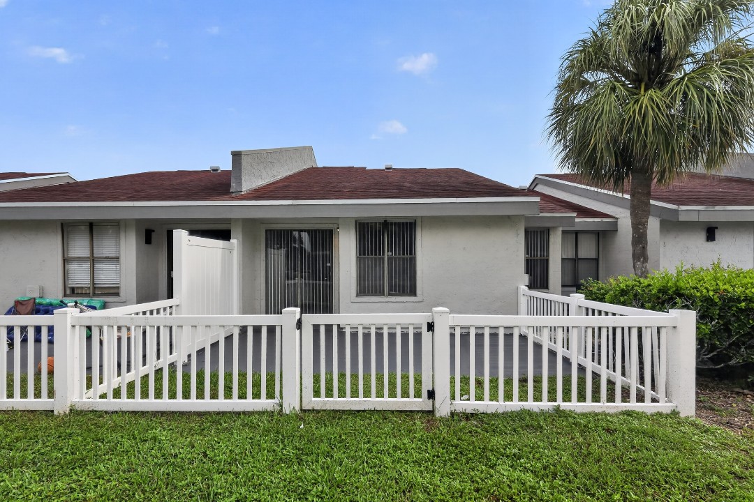 Spectra at Tamarac 3-8750 · Unit 2/1