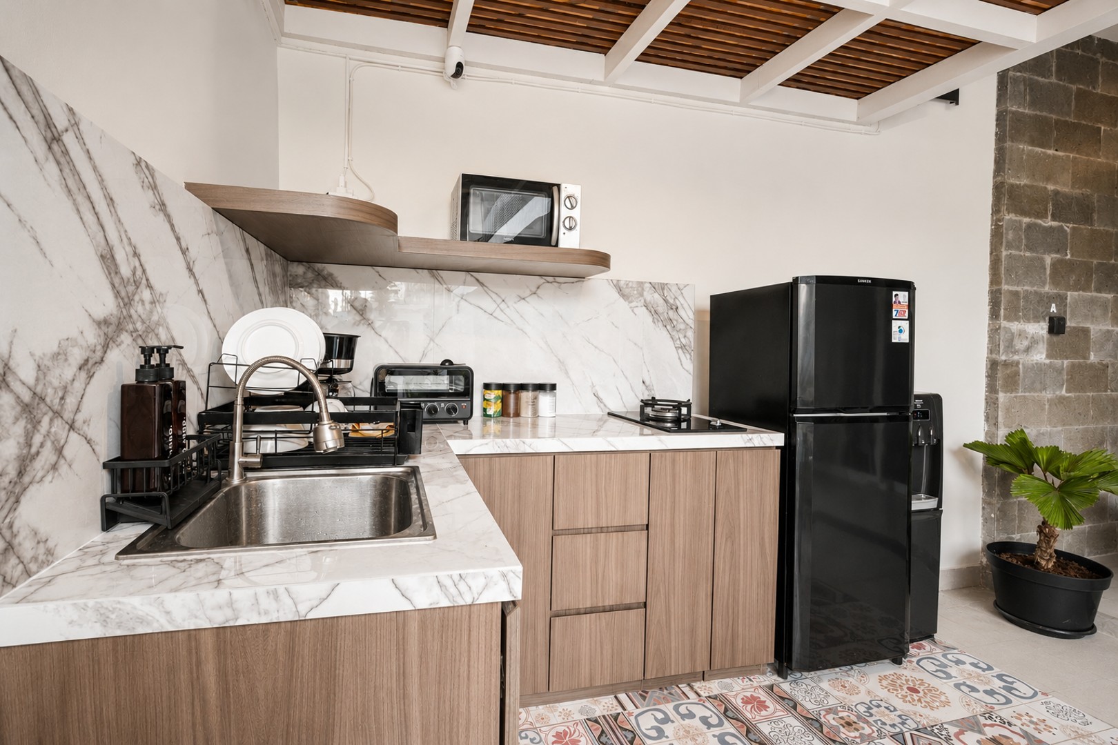 Island Boy Guesthouse – Pantai Lima (First Floor) — photo 11
