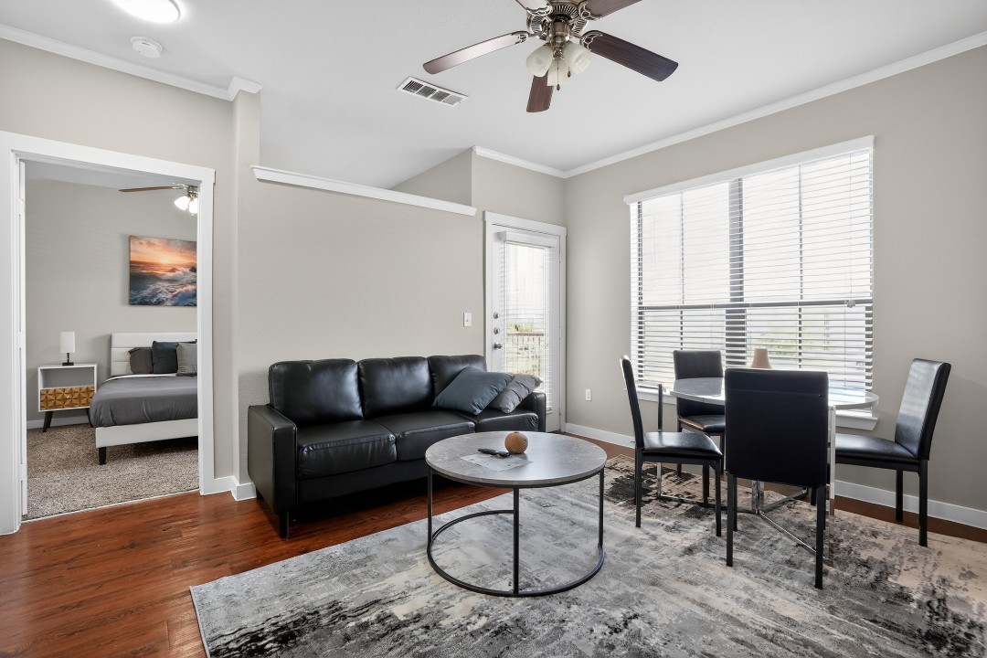 The Lodge at Guadalupe 1/1 · Unit 927