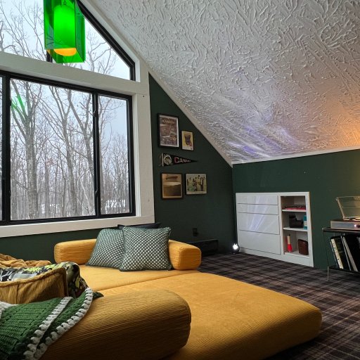 Eagles Nest window seat with panoramic tree-top views