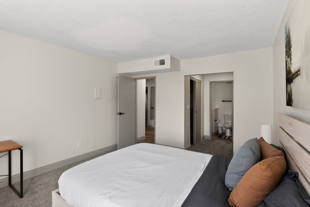 Rosehill Pointe · Unit 24 1/1