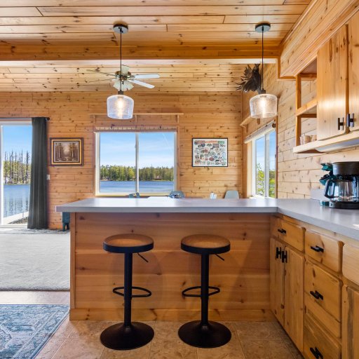 Breakfast bar with lake views