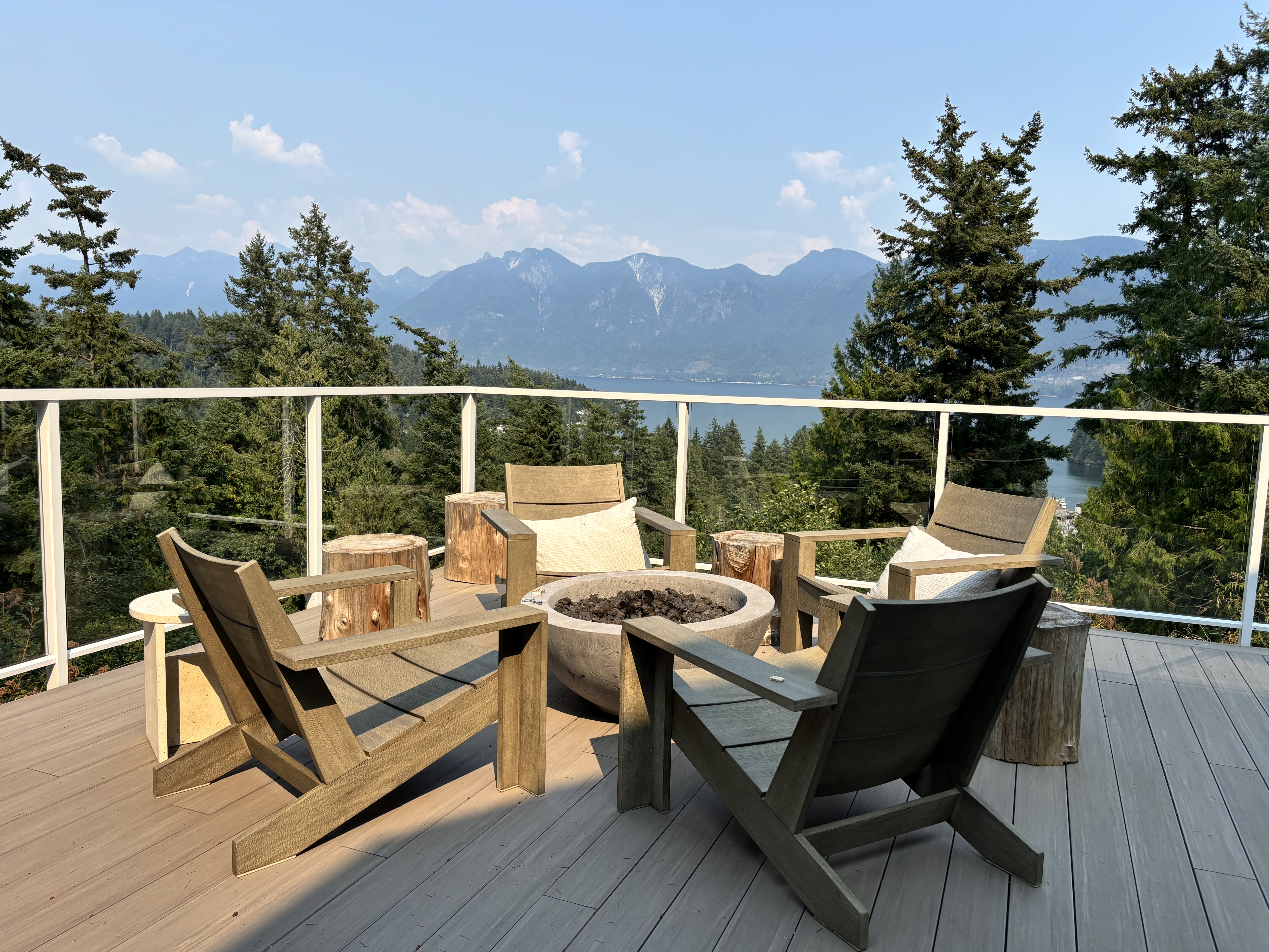 Sweetwater Suite | Views, Hot Tub + Walk To Cove - Canada