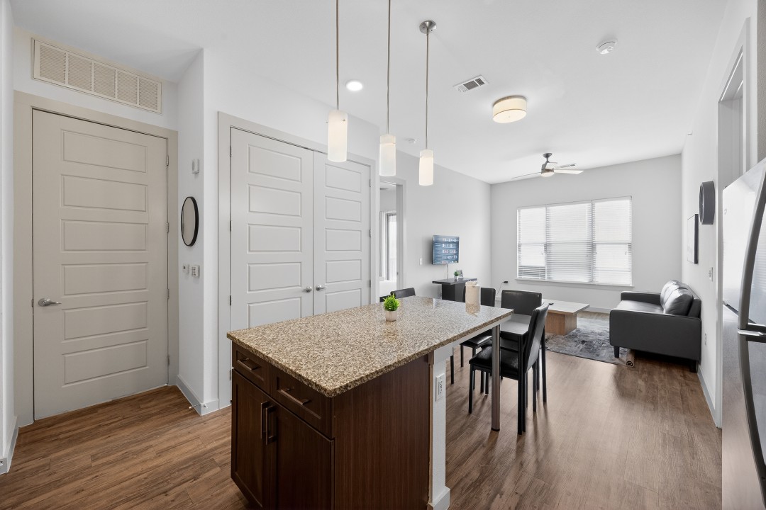 The Creekside at Vantage · Unit 4314 2/2