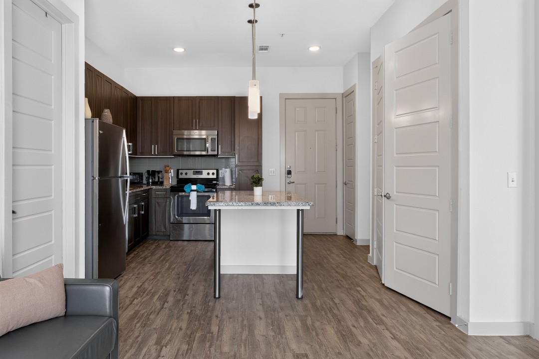 The Creekside at Vantage · Unit 3215 2/2