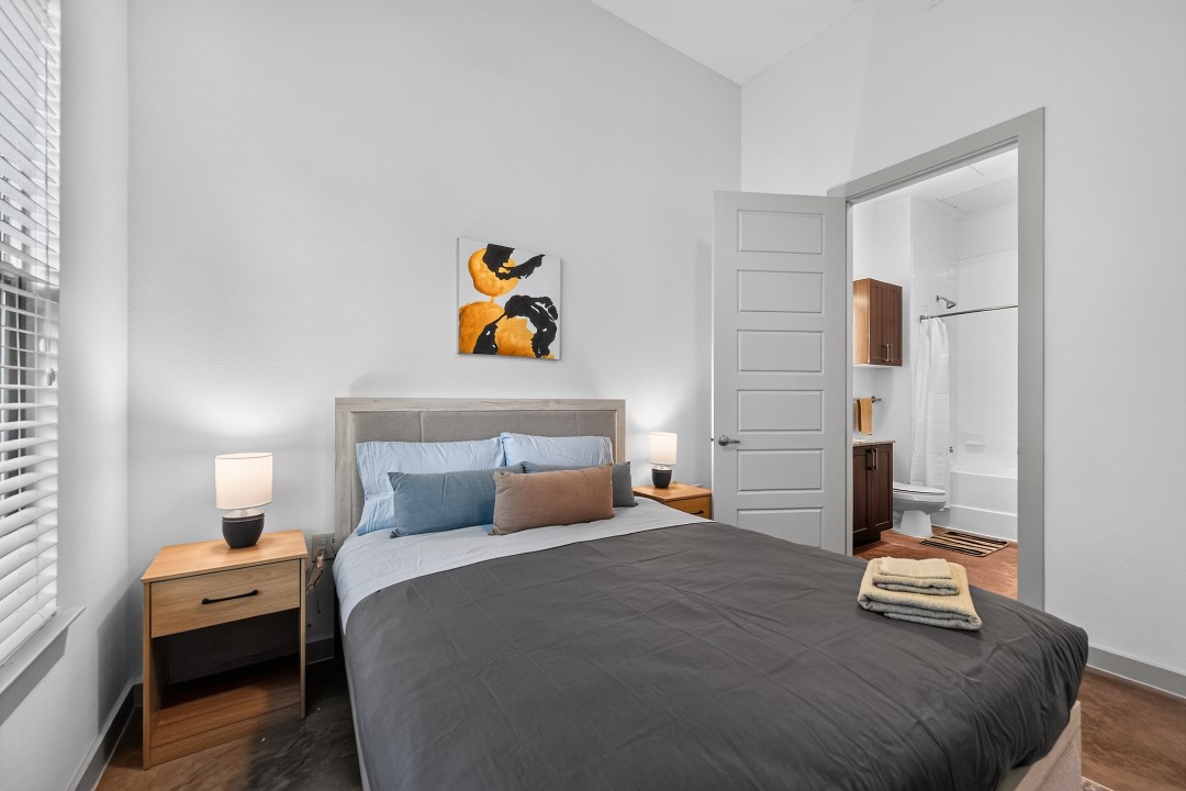 The Creekside at Vantage · Unit 4111 1/1