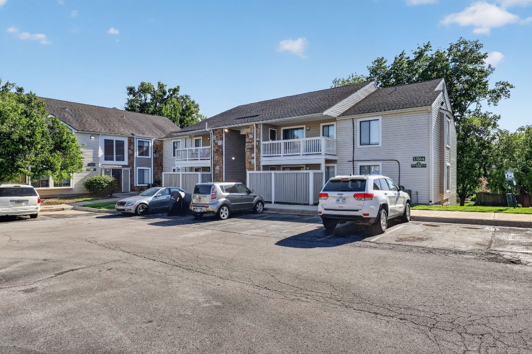 Rosehill Pointe · Unit 173 2/1