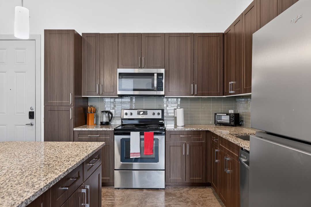 The Creekside at Vantage · Unit 4111 1/1