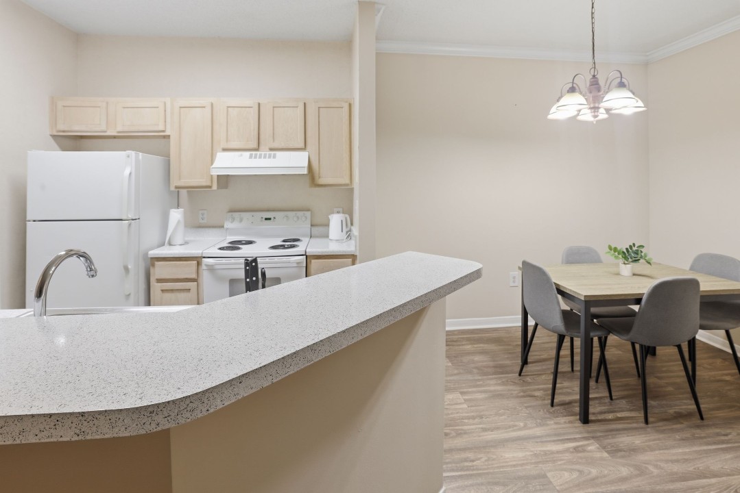 The Avenues of Lakeshore · Unit 2602 2/1