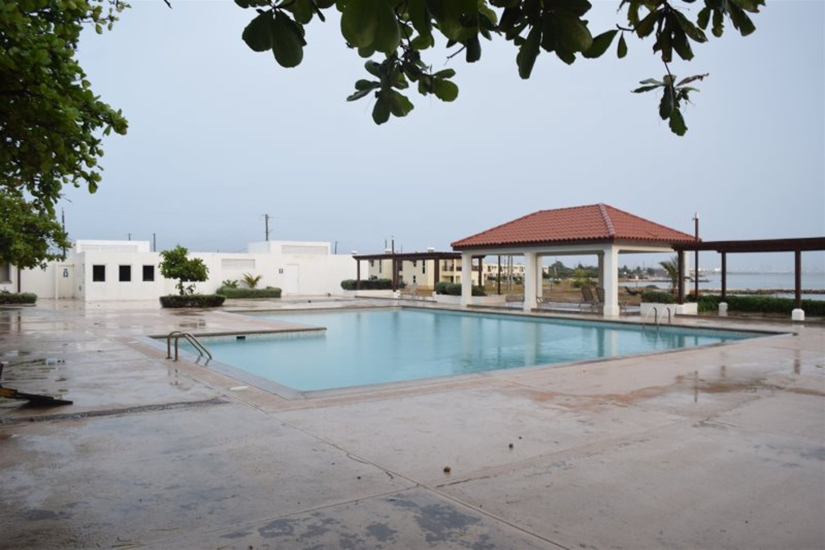 Secure One-Bed in Portmore — Beach & Pool Access