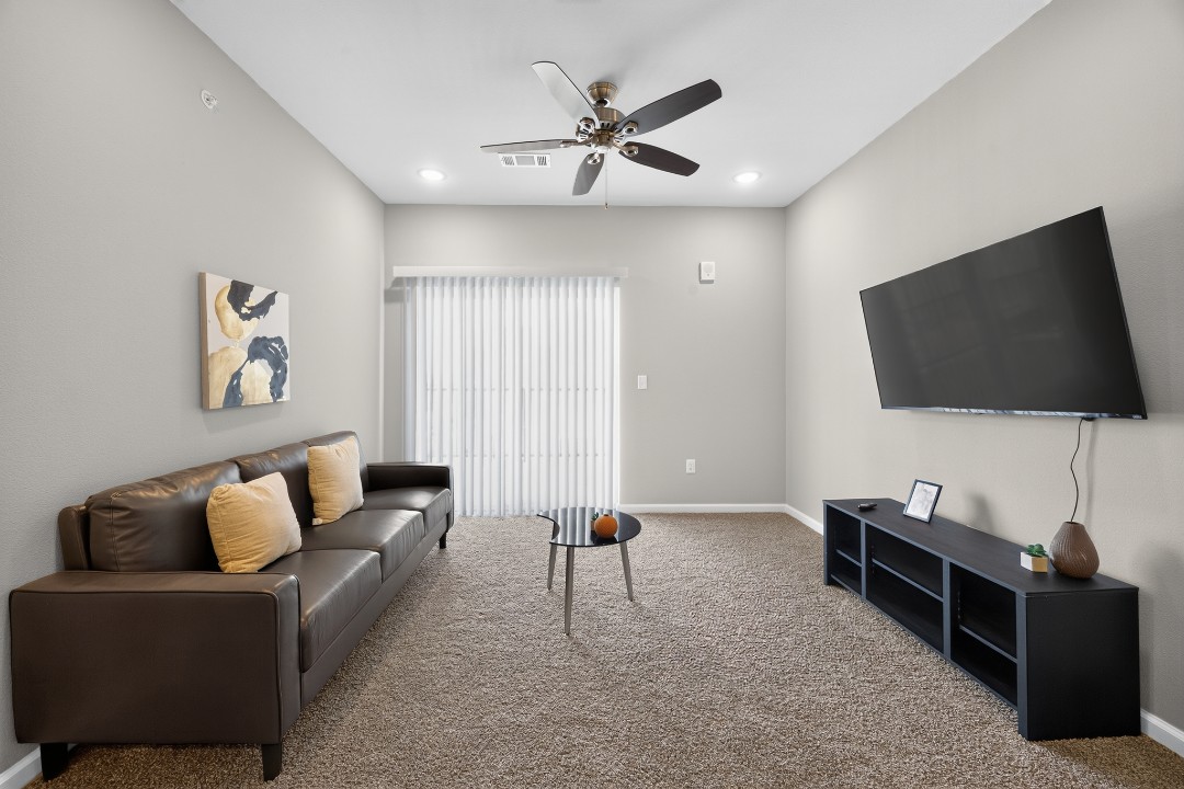 Whitewing Flats · Unit 3306 2/2