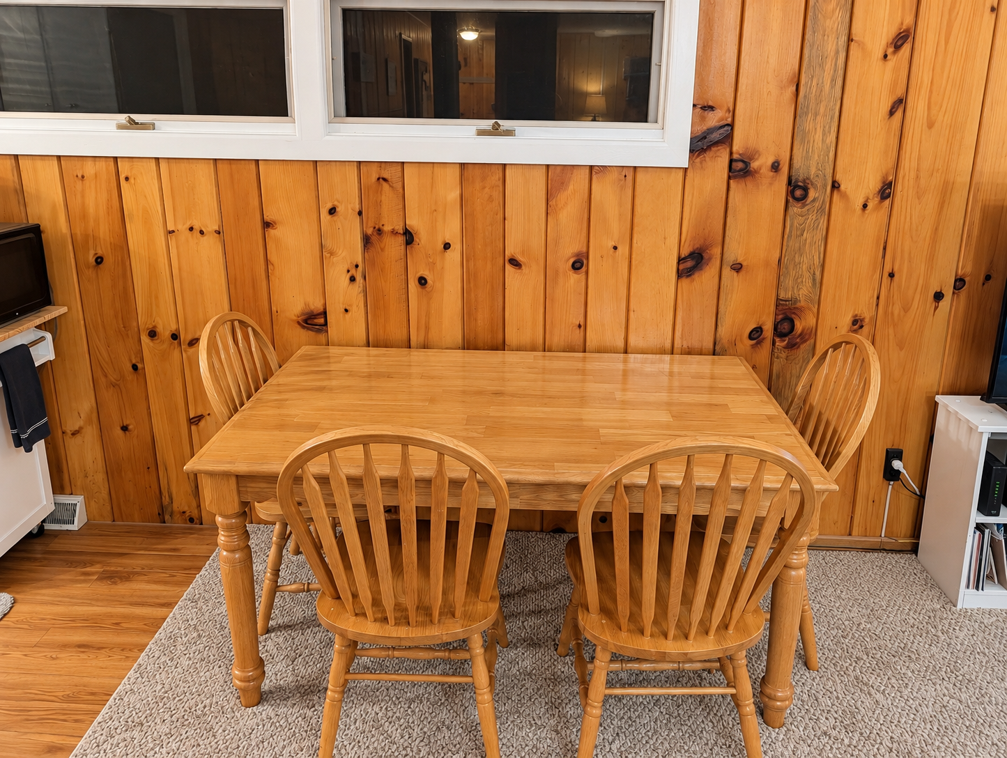 DINING AREA:  The home has a cute dining area with seating for up to 4 adults.