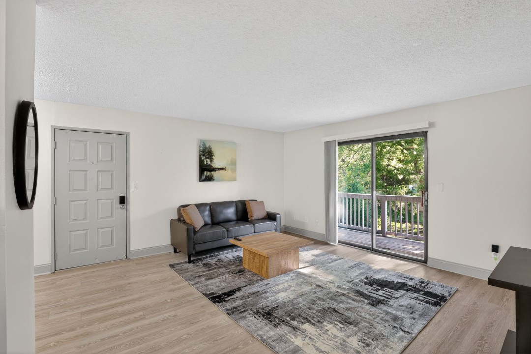 Rosehill Pointe · Unit 173 2/1