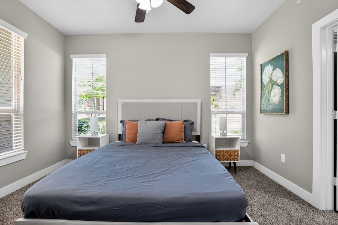 1 Bedroom · Signature layout