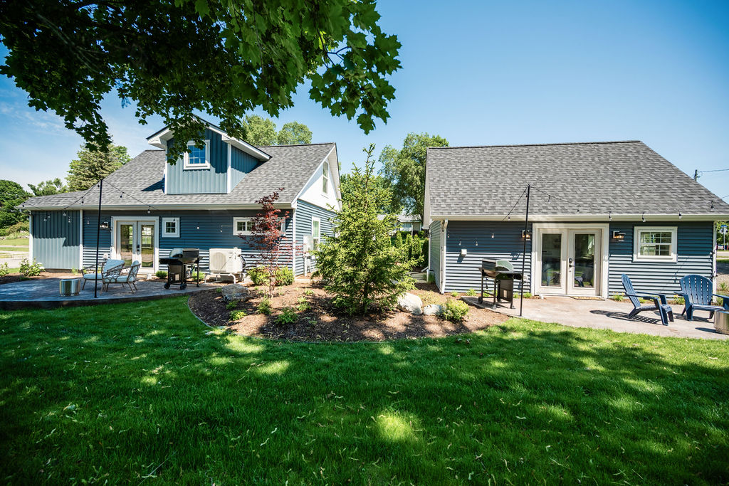 The Brother's: 2 Houses: Sleeps 10 - Boyne City, MI