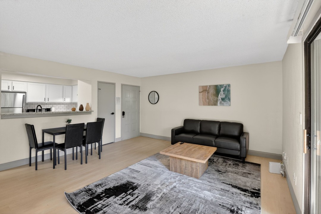 Rosehill Pointe · Unit 161 1/1
