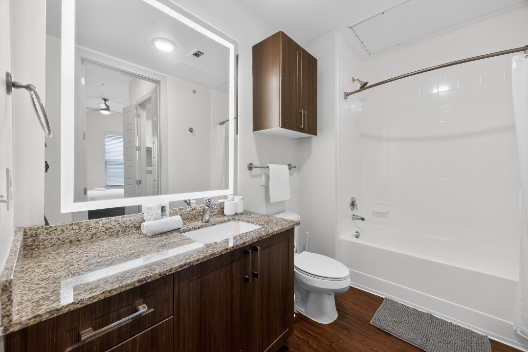 The Creekside at Vantage · Unit 3103 2/2