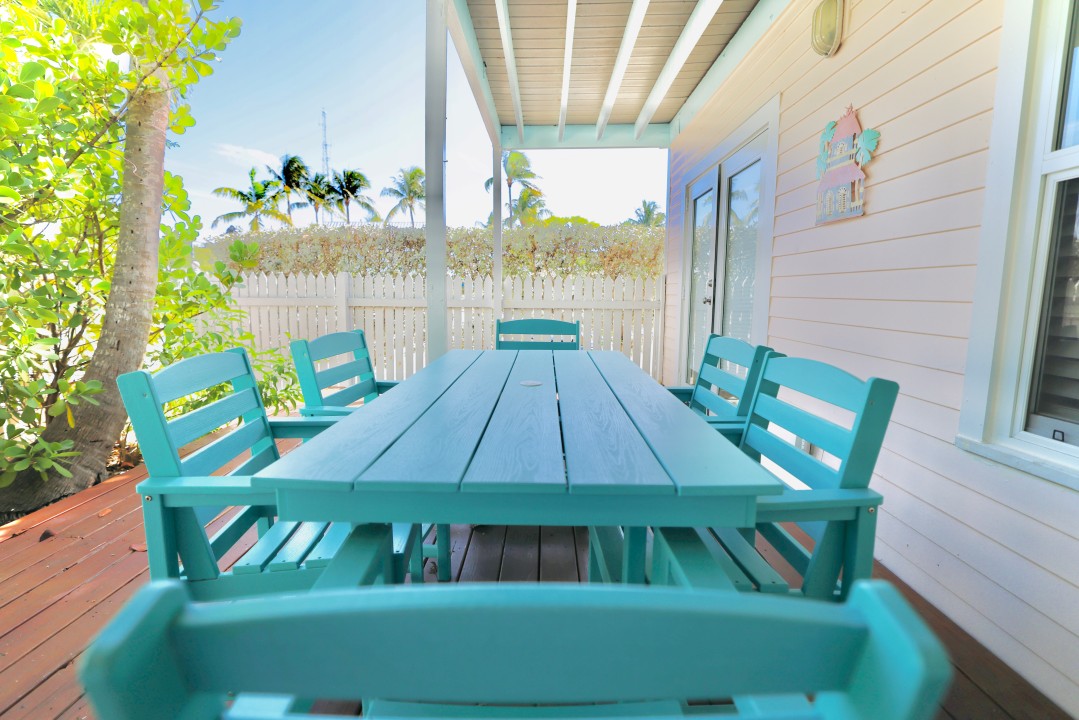Shipyard 155 — Outdoor Dining