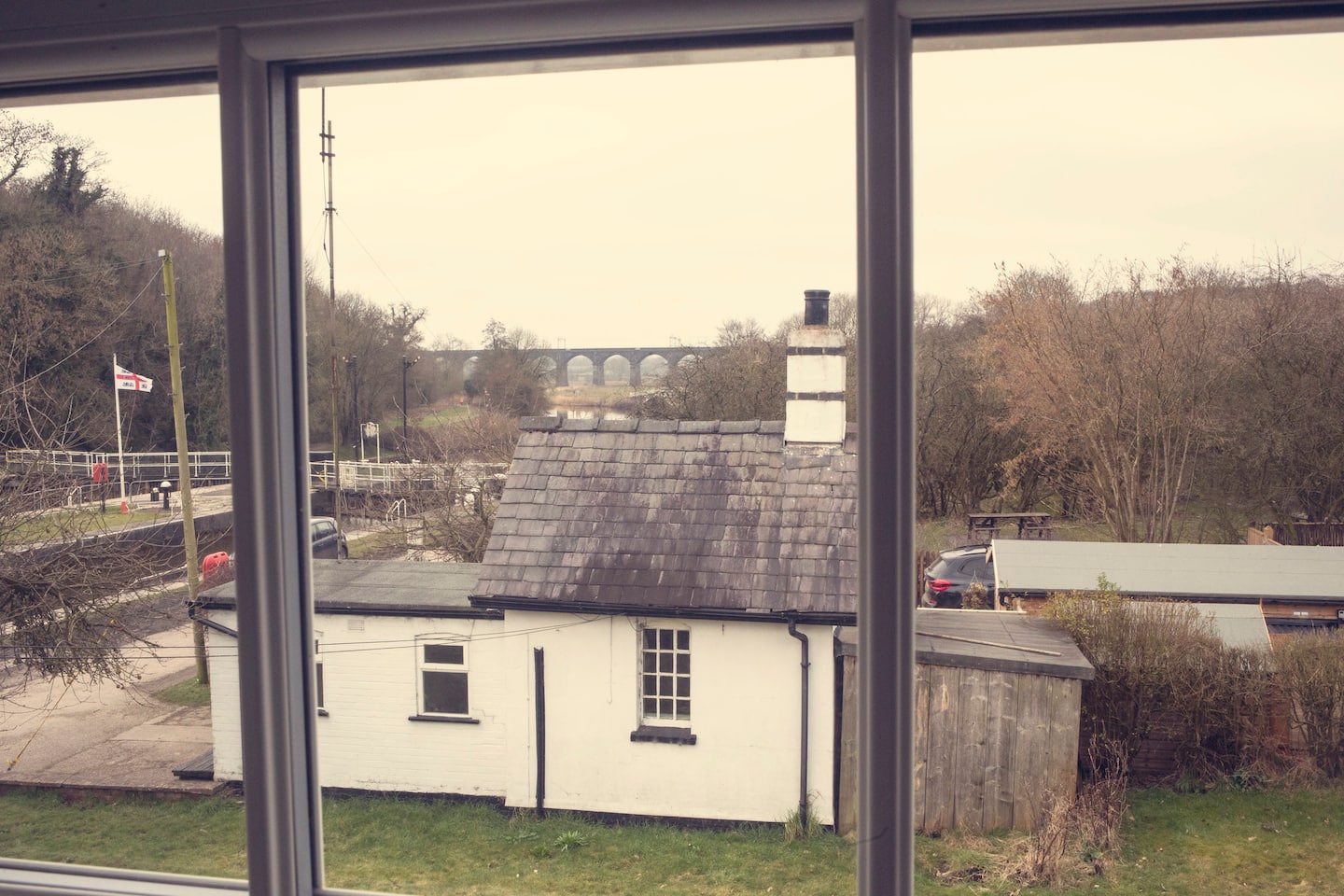 Lock Keeper's Cottage — Cheshire holiday cottage photo 31