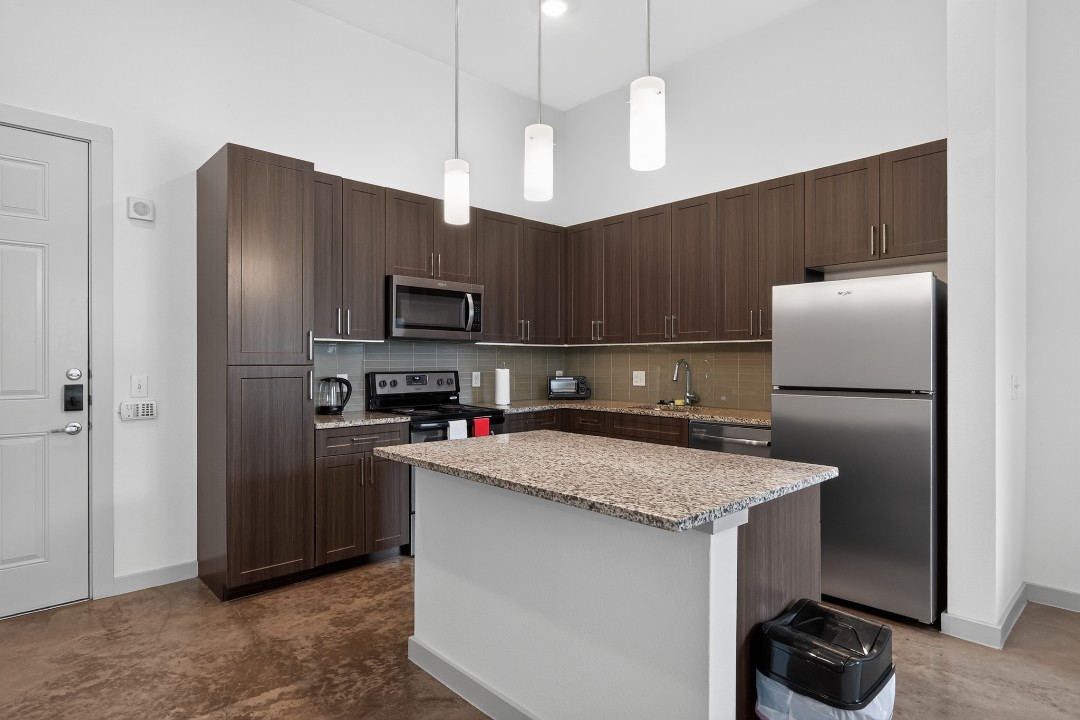 The Creekside at Vantage · Unit 4111 1/1