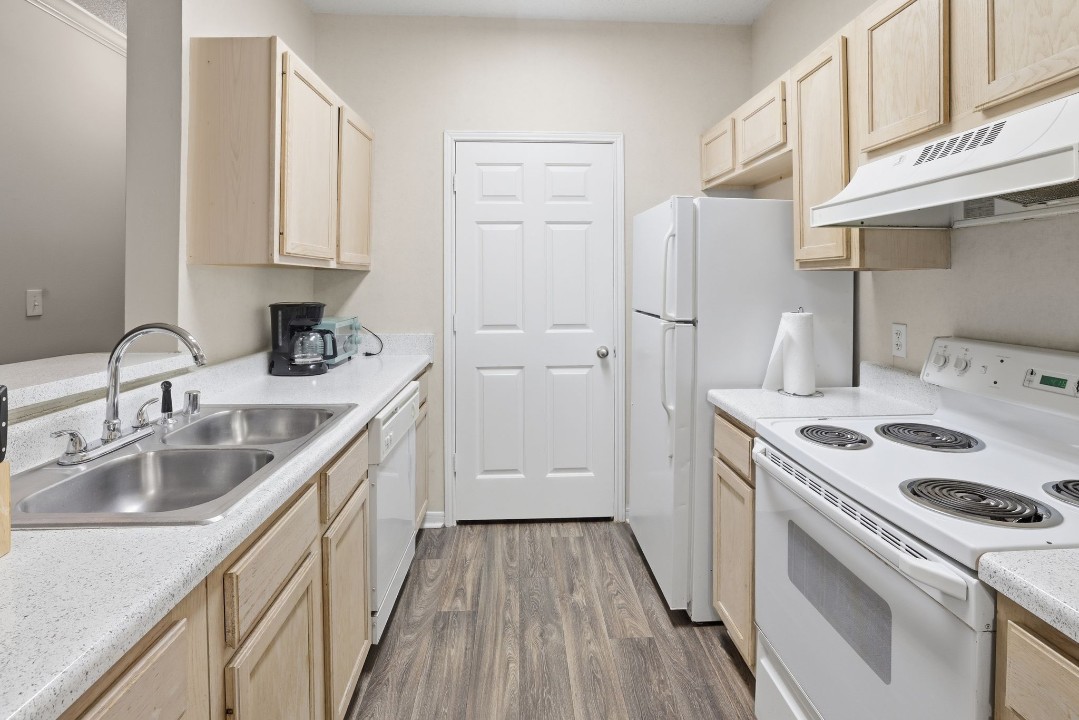The Avenues of Lakeshore · Unit 2602 2/1