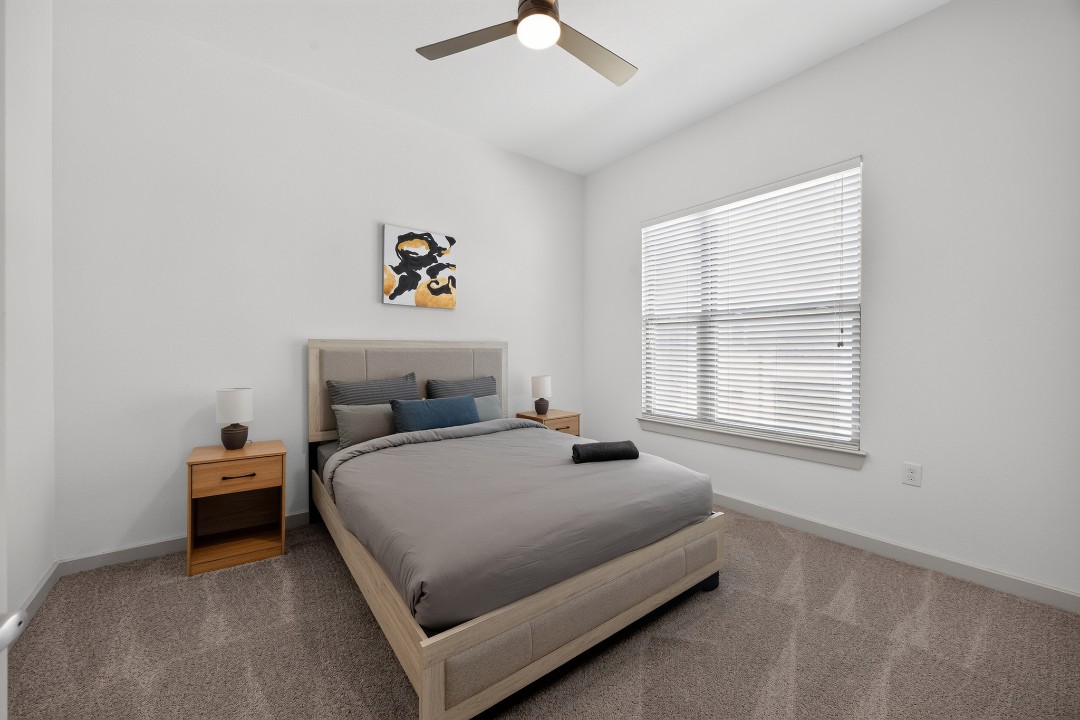 2 Bedrooms · Signature layout