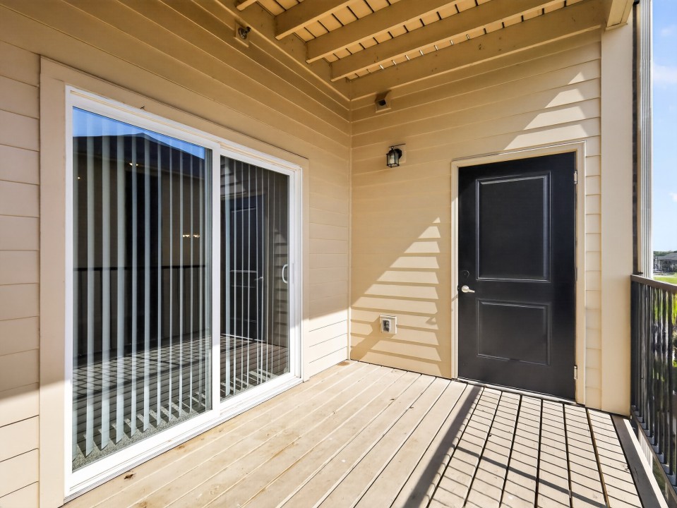 Whitewing Flats · Unit 8204 1/1
