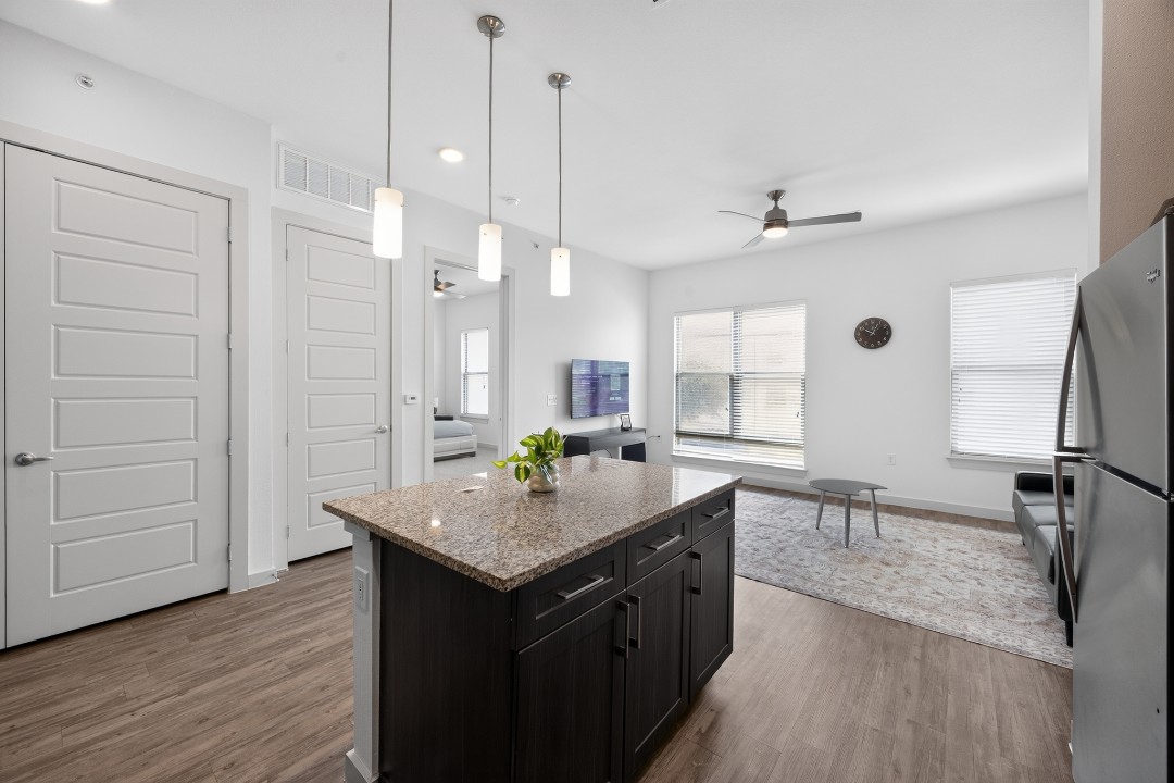 The Creekside at Vantage · Unit 4209 1/1
