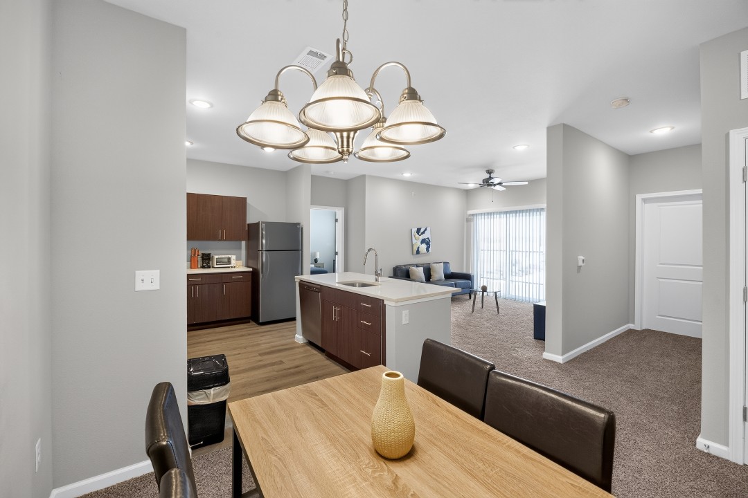 Whitewing Flats · Unit 3306 2/2