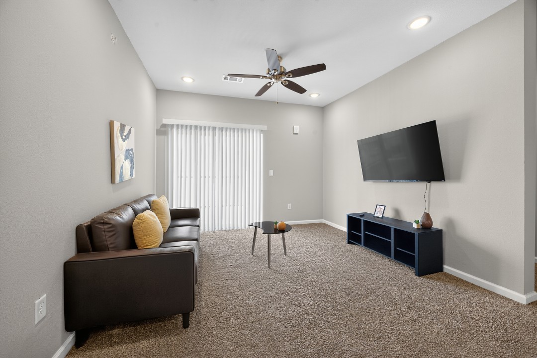 Whitewing Flats · Unit 3306 2/2